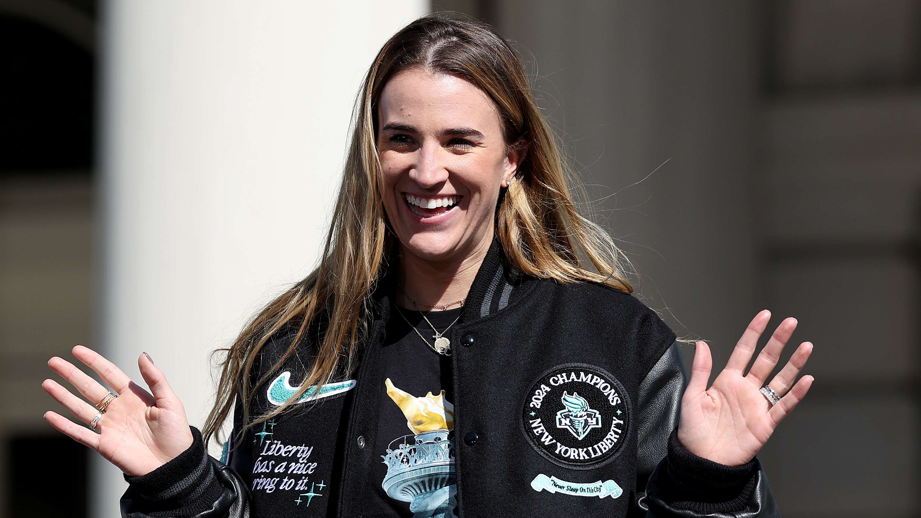 “昔日1亿球星身价大跌！那不勒斯欲以2500万欧签下卢卡库”